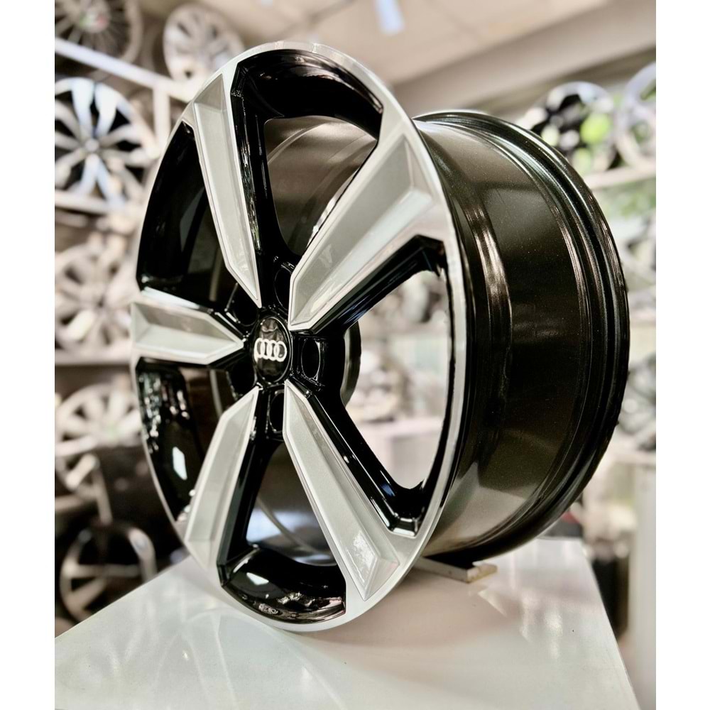 SONIC 17 JANT 7.5 İNÇ ET35 5*112 73.1 BABAYAGA JANT MODELİ