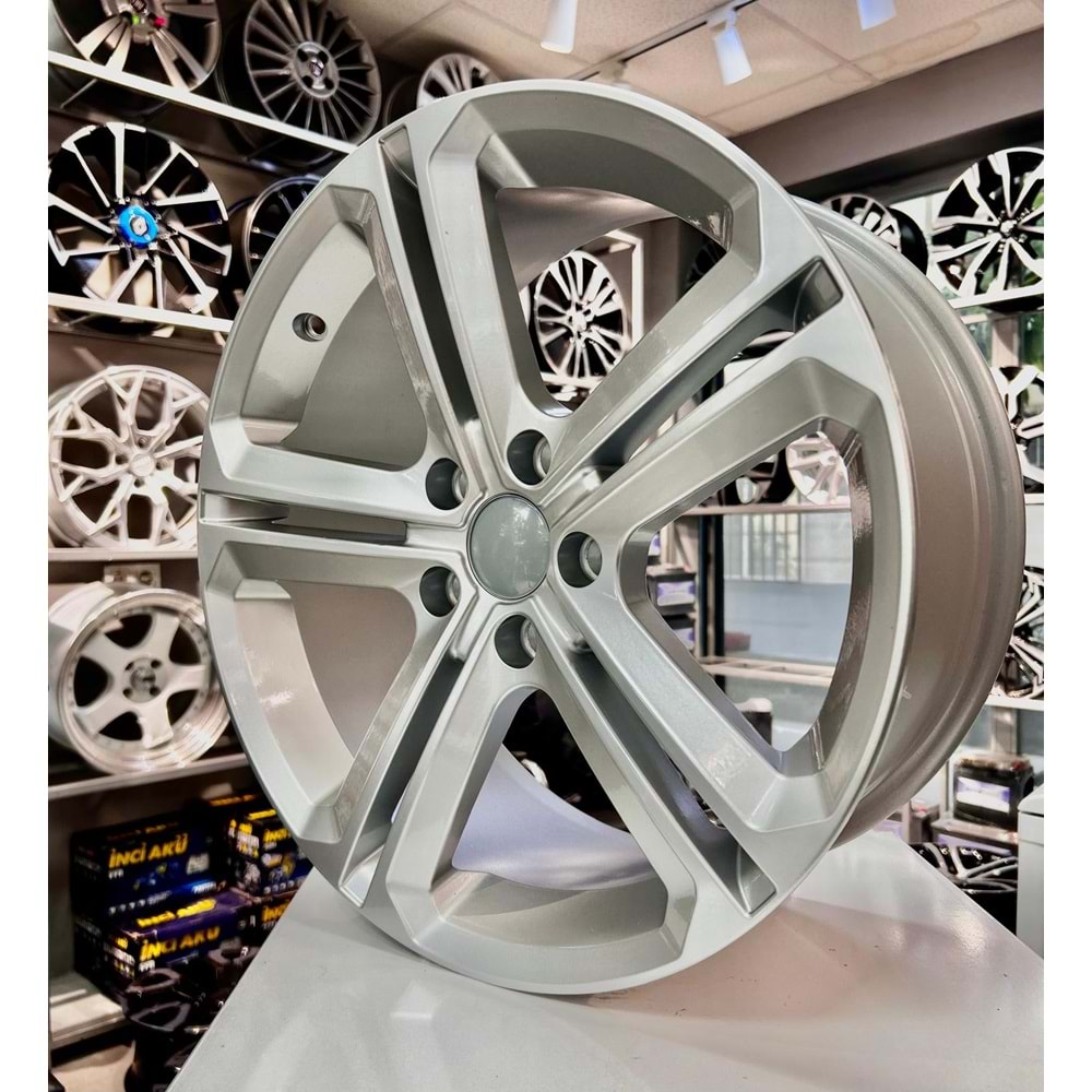 DY1017 17 JANT 7.5 İNÇ 5*108 ET35 67.1 SILVER MALLORY JANT MODELİ