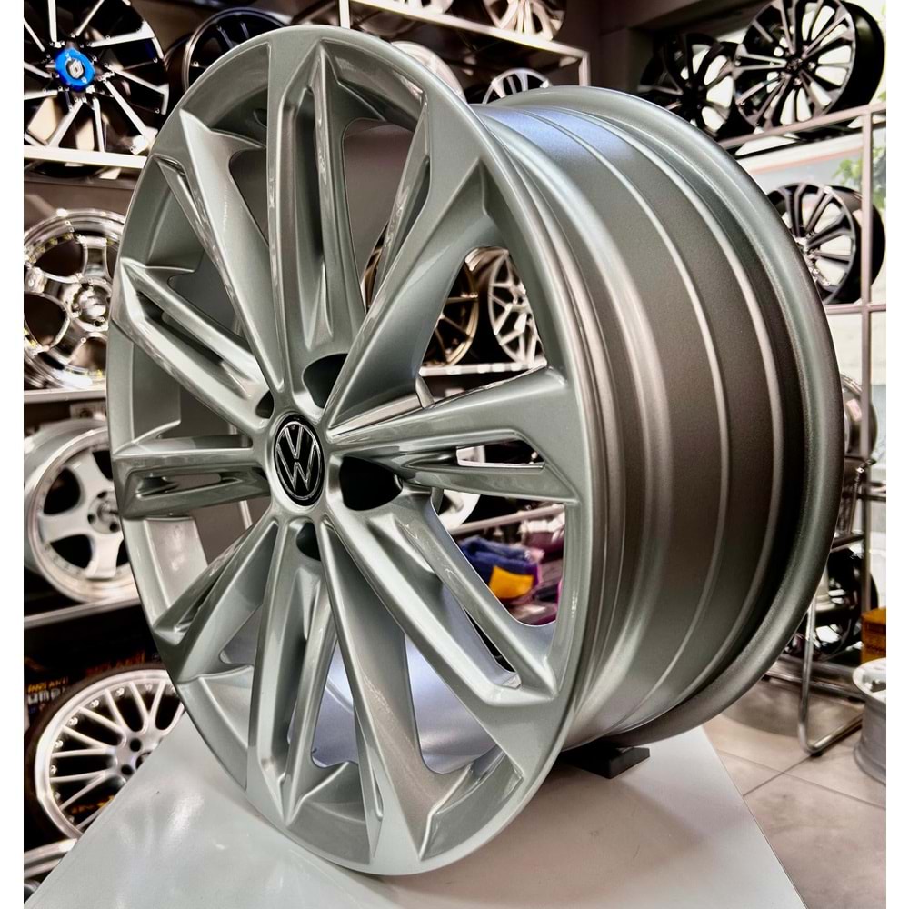 R1 19 JANT 8 İNÇ ET40 5*112 ET40 57.1 HYPER SILVER JANT MODELİ