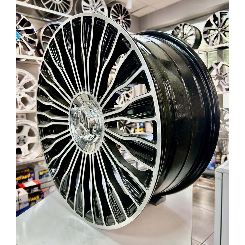 R1 18 JANT 8 İNÇ ET43 5*112 66.6 MERCEDES C180 C220 DEEP BLACK DİAMOND JANT MODELİ