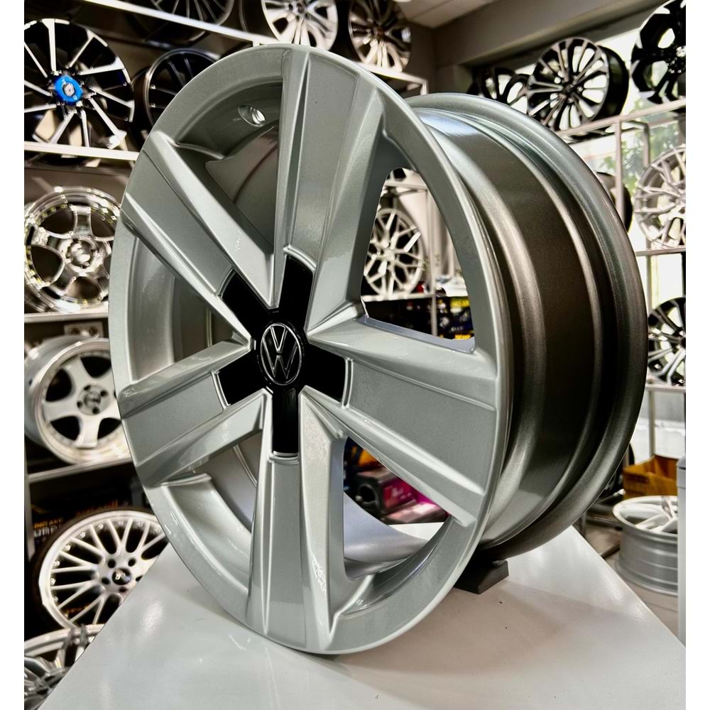 R1 16 JANT 7 İNÇ ET35 5*120 65.1 VOLKSWAGEN TRANSPORTER SILVER KAPAKLI JANT MODELİ
