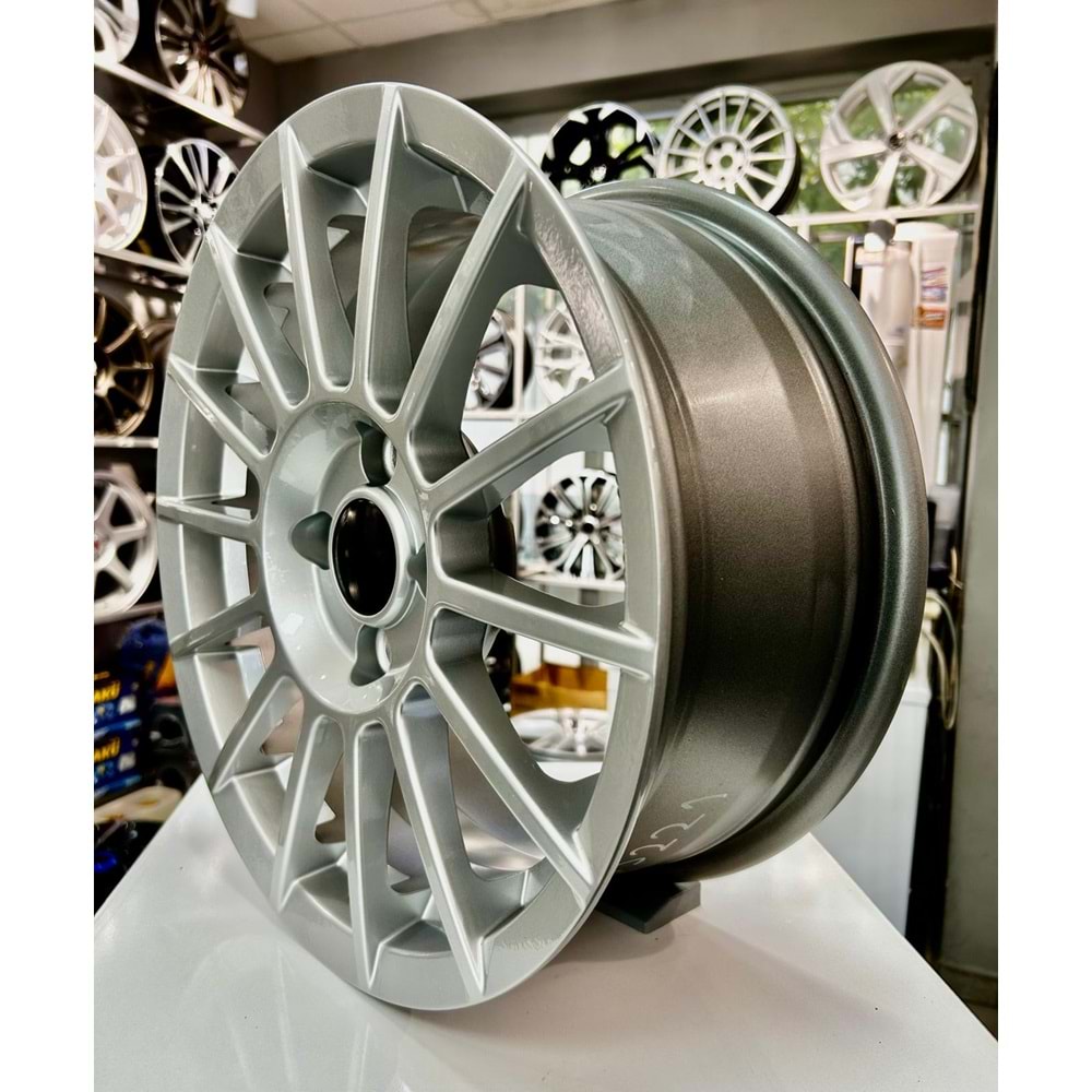 R1 15 JANT 6.5 İNÇ ET35 4*100 67.1 WRC SILVER JANT MODELİ