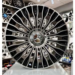 R1 18 JANT 8 İNÇ ET43 5*112 66.6 MERCEDES C180 C220 DEEP BLACK DİAMOND JANT MODELİ