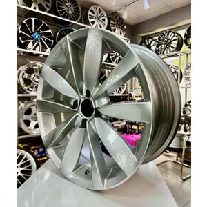 R1A 17 JANT 7.5 İNÇ ET35 4*100 67.1 SILVER LUGANO JANT MODELİ
