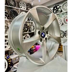 KM 19 JANT 9 İNÇ ET34 5*120 72.6 BMW 3.35 E90 SILVER JANT MODELİ