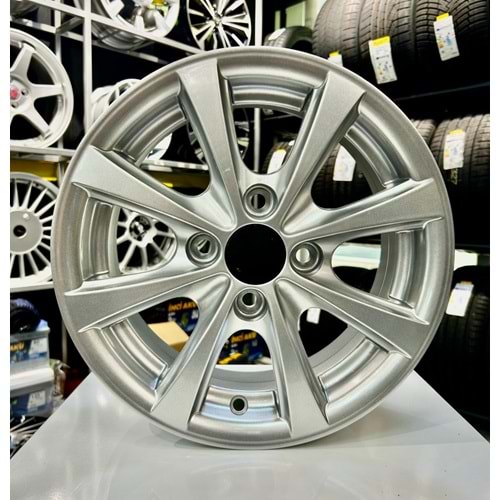 KM 14 JANT 5.5 İNÇ ET28 4*100 67.2 SILVER JANT MODELİ