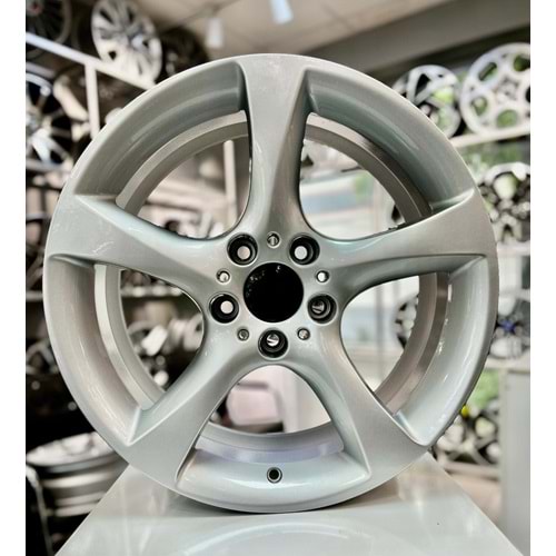 R1 18 JANT 8 İNÇ ET34 5*120 72.6 JANT MODELİ