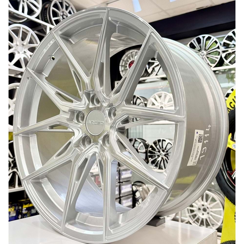 ARC 19 JANT 8.5 İNÇ ET35 5*114.3 73.1 SILVER DİAMOND MARSIEILLE JANT MODELİ