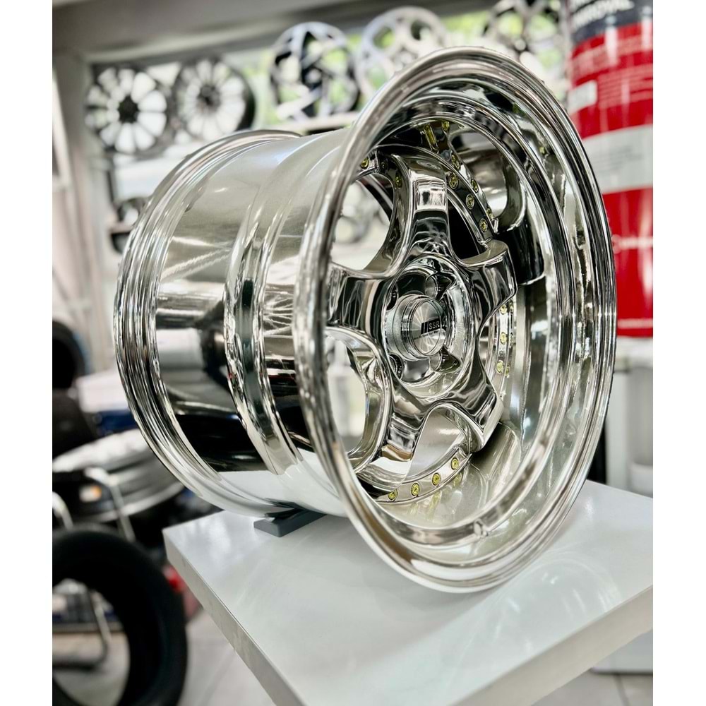 SSR 16 JANT 10 İNÇ ET12 4*100 SSR CROM GOLD VİDALI JANT MODELİ